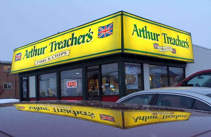 Arthur Treachers Fish & Chips - Typical Treachers (newer photo)